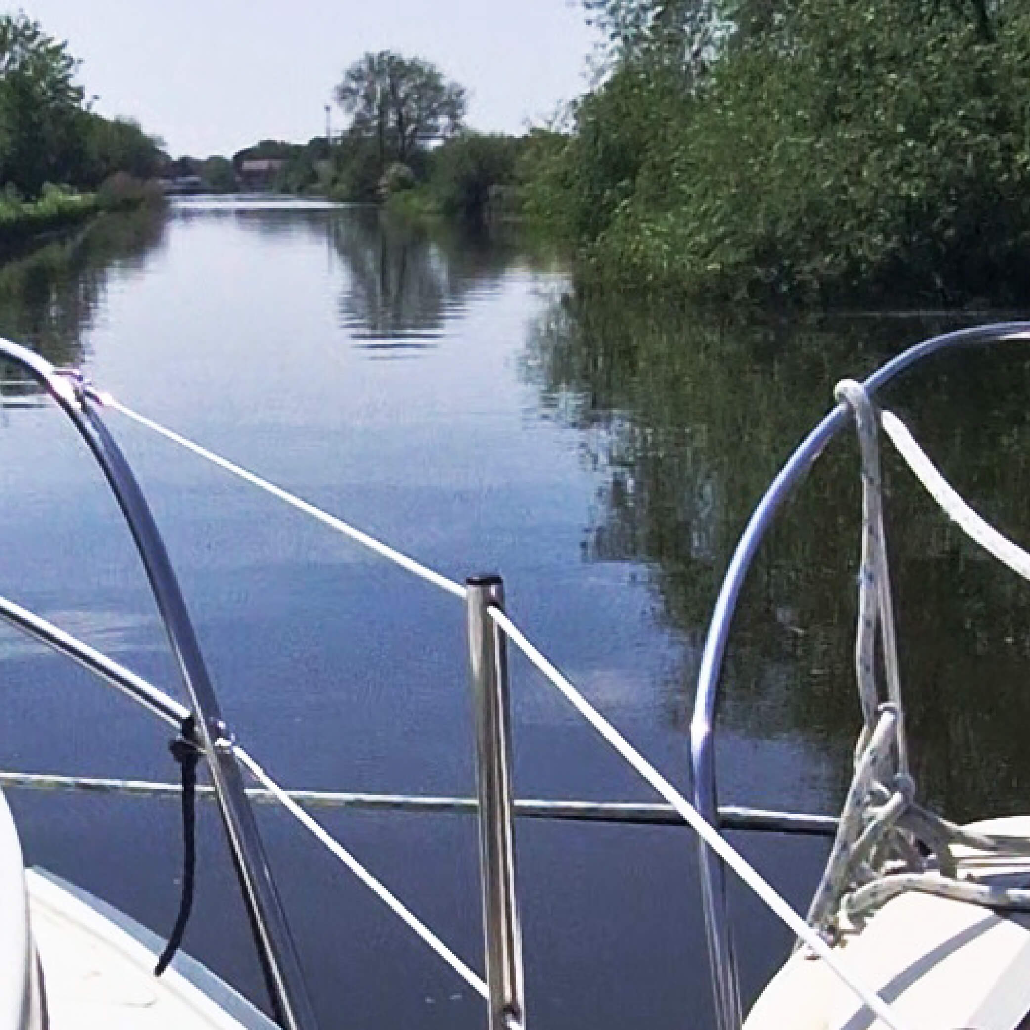 Boat being towed by another boat Boat Recovery Service in South Yorkshire